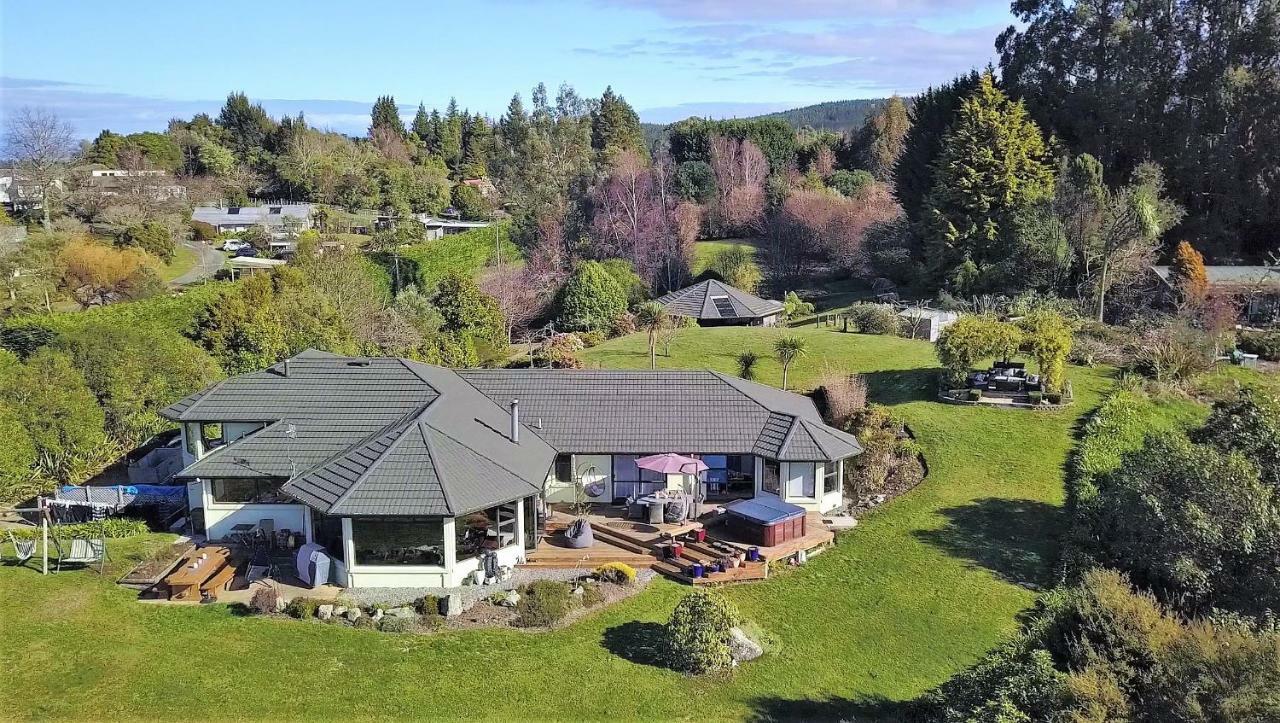 Acacia Heights Gardens Vila Taupo Exterior foto